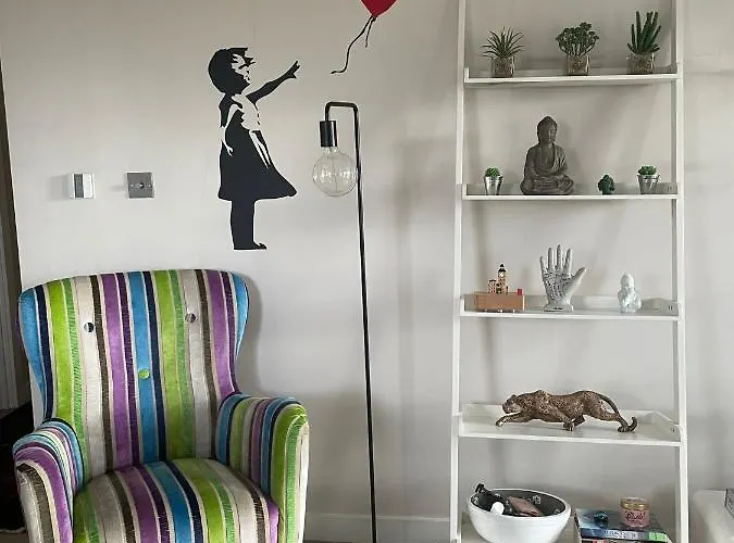 2 Bedroom Chelsea Apartment